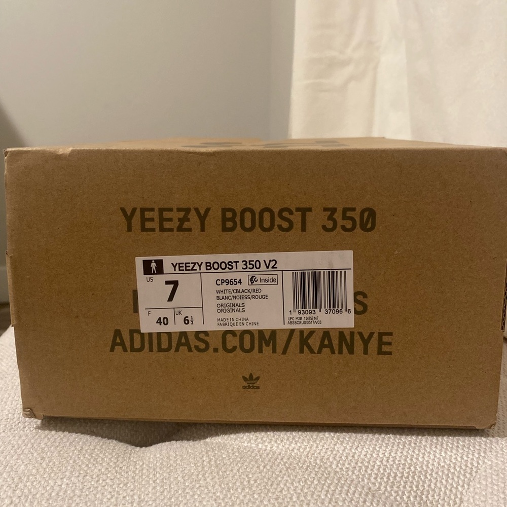 Yeezy Boost 350 - Picture 5 of 5